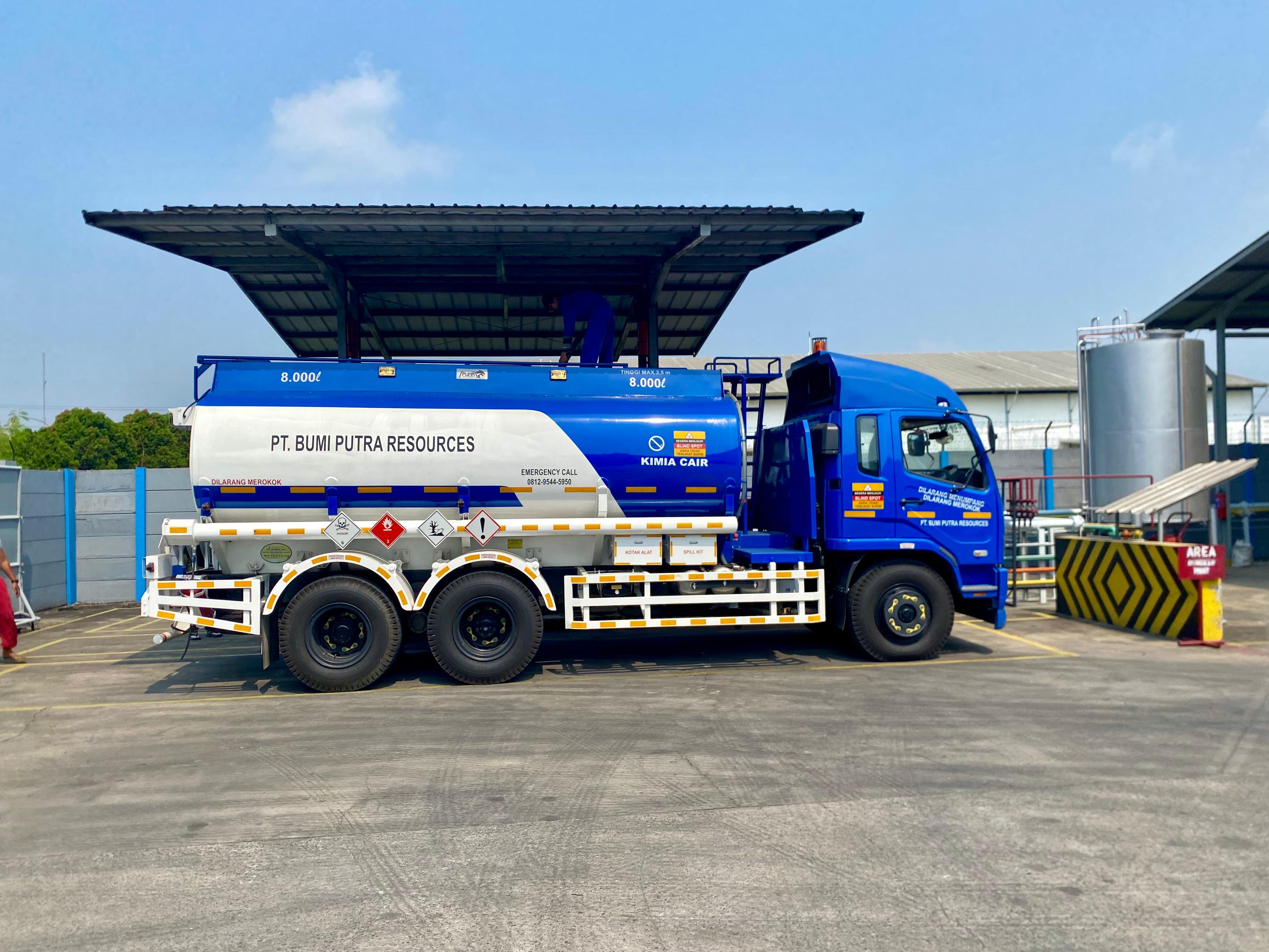 Armada truk tanki PT Bumi Putra Resources